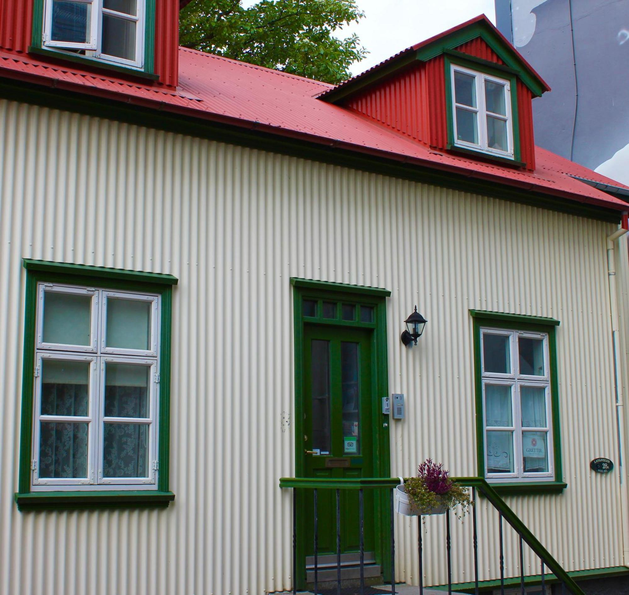 Grettir Guesthouse Reykjavík Esterno foto
