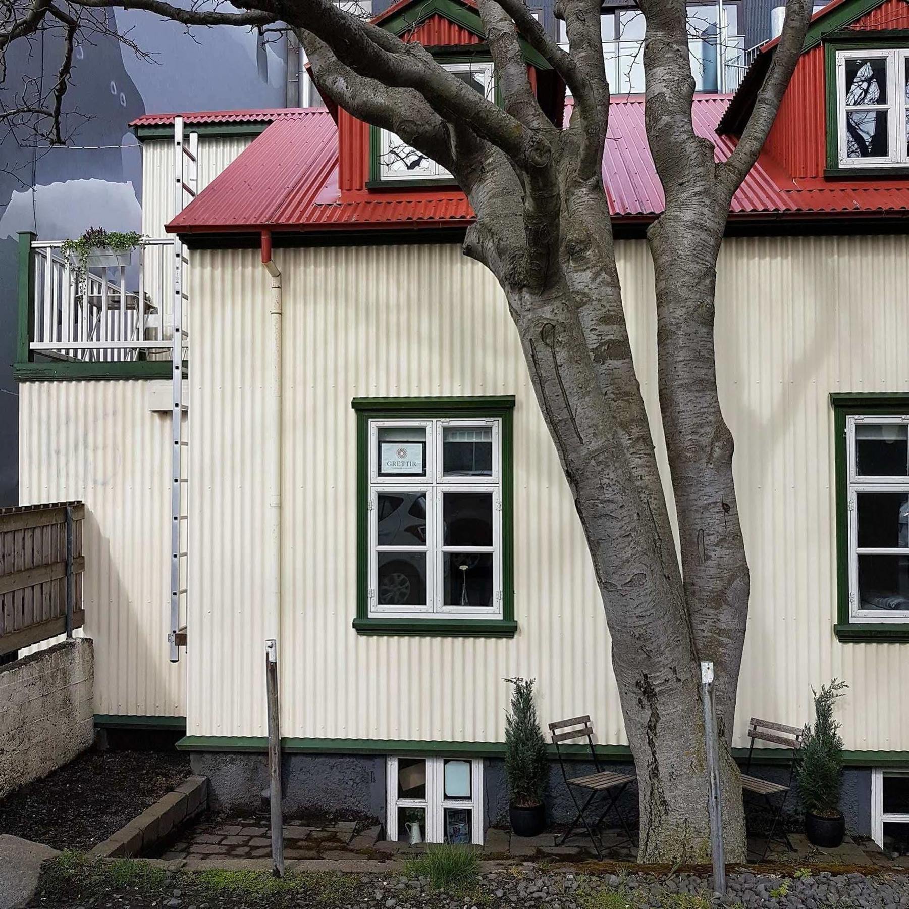 Grettir Guesthouse Reykjavík Esterno foto